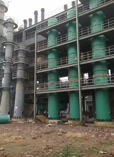 고객 사이트에서 운영 중인 유리 라이닝 기둥