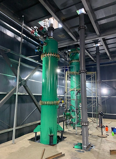 고객 사이트에서 운영 중인 유리 라이닝 기둥