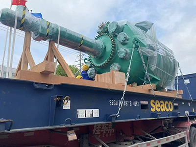 고객에게 배송된 유리 라인 장비