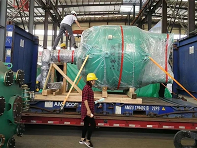 고객에게 배송된 유리 라인 장비